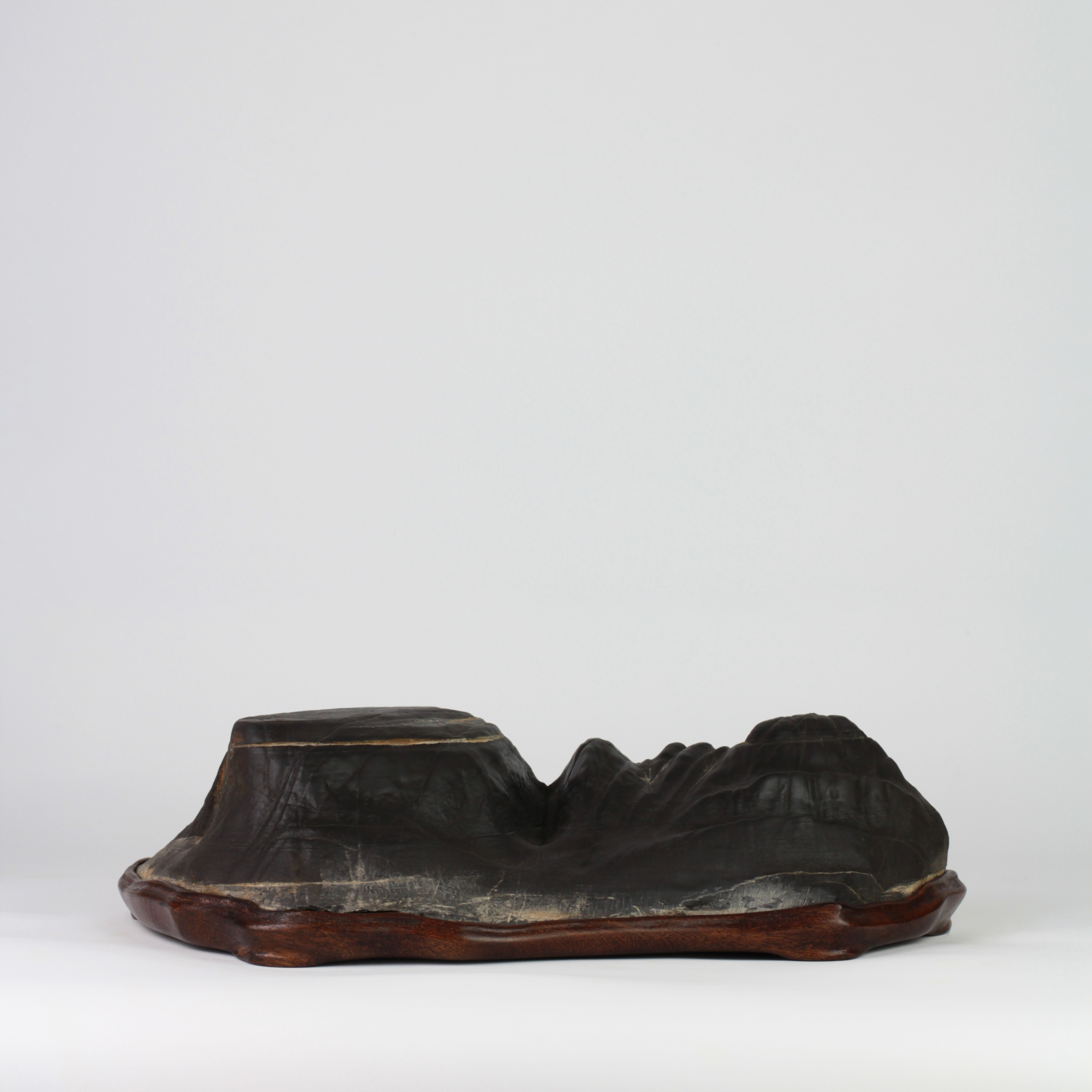 Suiseki Landscape - "Saddle" - Image 1
